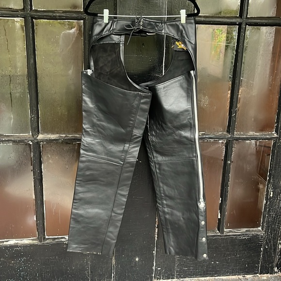 Universal Riders Leather Chaps Size Large - Picture 5 of 6